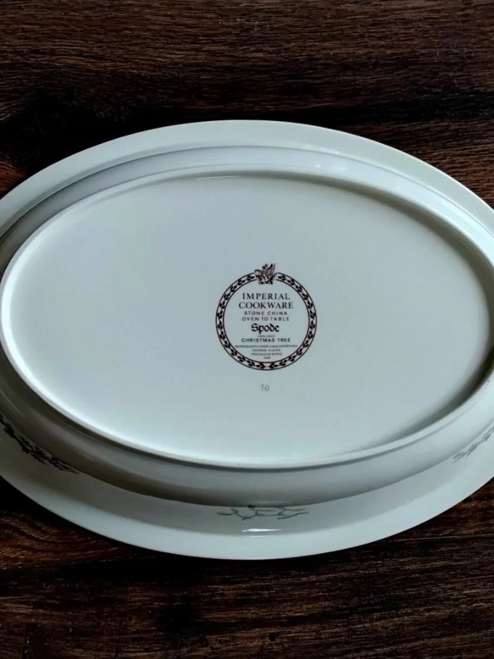 Spode Christmas Tree w/ Santa Oval Casserole Baker. England
